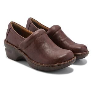 B.O.C. Women’s Peggy Tooled Leather Clogs Size 11